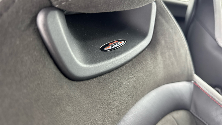 MINI Hatchback 1.5 Cooper Sport Premium 3dr Auto Petrol Hatchback